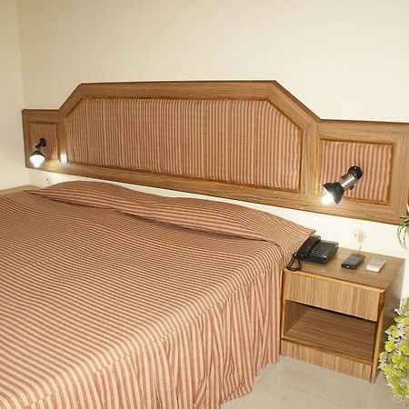 Hotel Lara India Varanasi Exterior photo