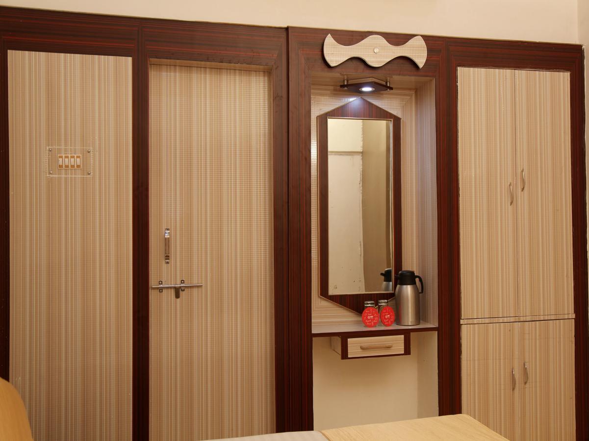 Hotel Lara India Varanasi Exterior photo