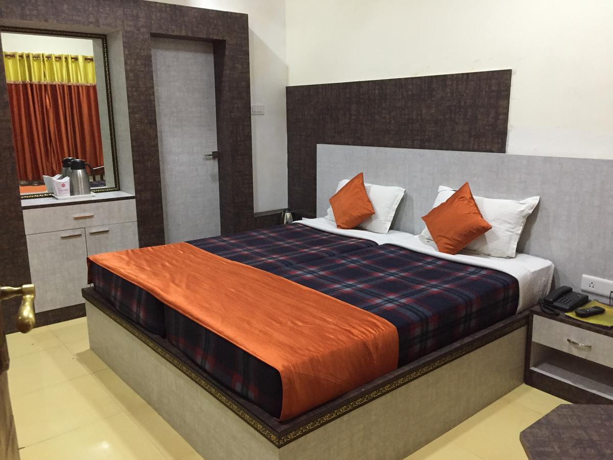 Hotel Lara India Varanasi Exterior photo