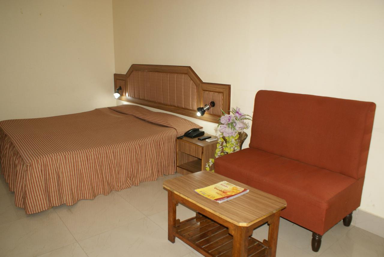 Hotel Lara India Varanasi Exterior photo