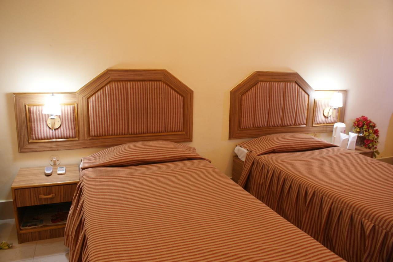 Hotel Lara India Varanasi Exterior photo