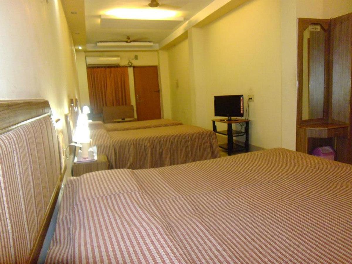 Hotel Lara India Varanasi Exterior photo